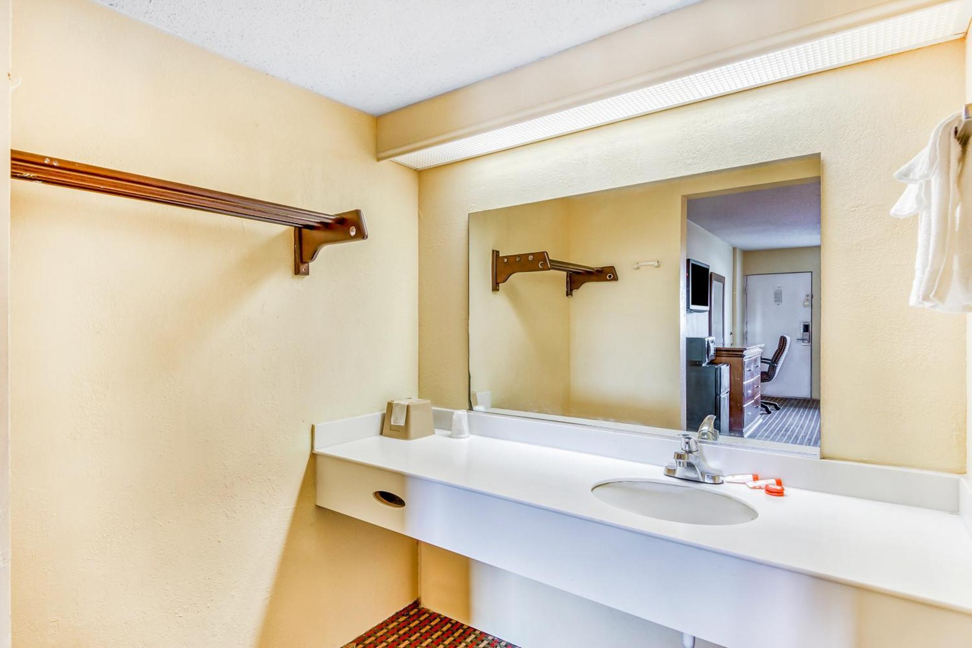 Oyo Hotel Jackson Fairgrounds I-55 외부 사진