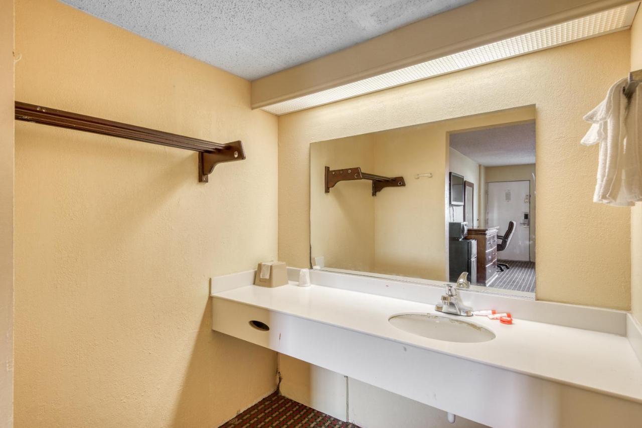Oyo Hotel Jackson Fairgrounds I-55 외부 사진